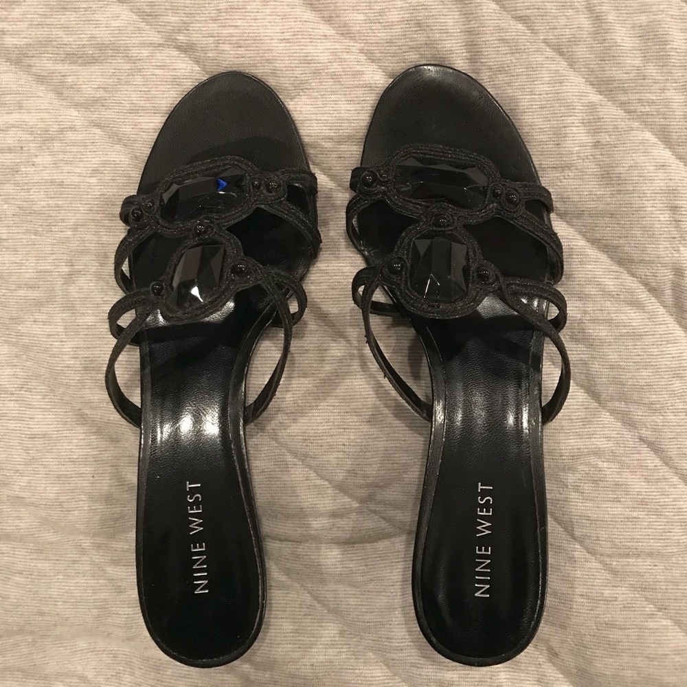 💥SOLD💥Nine West kitten heel sandal